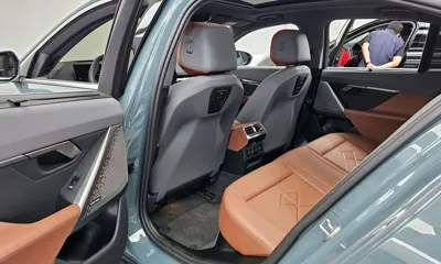 BMW i5
