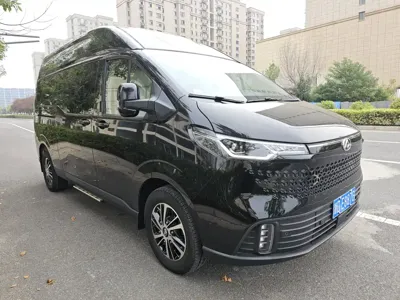 Maxus V70
