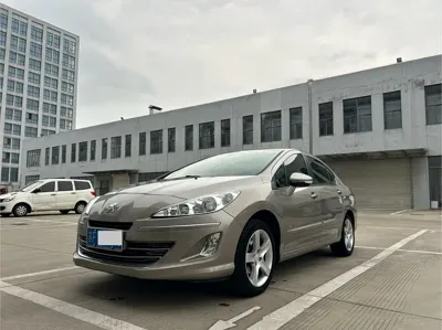 Peugeot 408