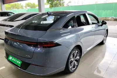 Xpeng P5