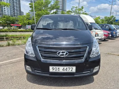 Hyundai Starex