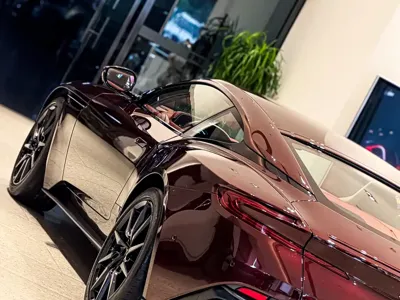 Aston Martin DB11