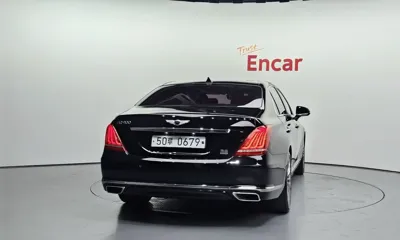 Genesis EQ900