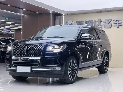 Lincoln Navigator