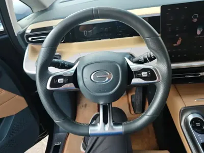 GAC Motor 传祺E8 PHEV