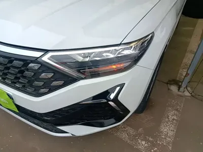 Jetta VS5