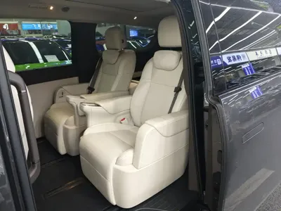 Li Auto Li MEGA