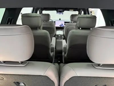 Nio ES8