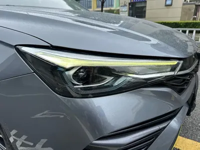 Roewe i5