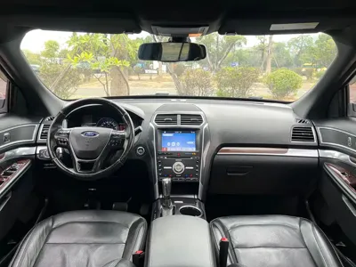 Ford Explorer (Import)