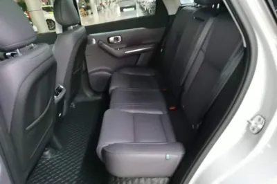 Leapmotor C10