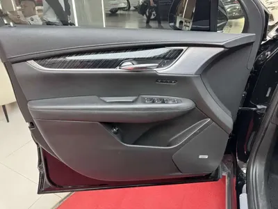 Cadillac XT6