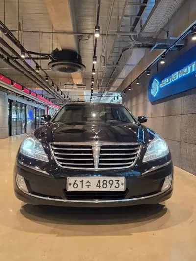 Hyundai Equus