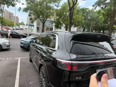 AITO 问界 AITO M8