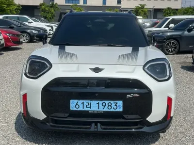 MINI Aceman