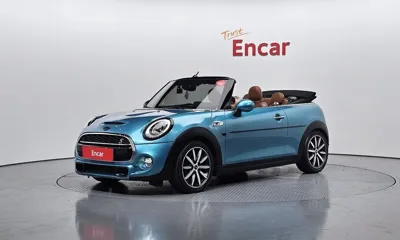 MINI Cooper Convertible