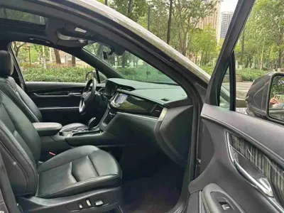 Cadillac XT6