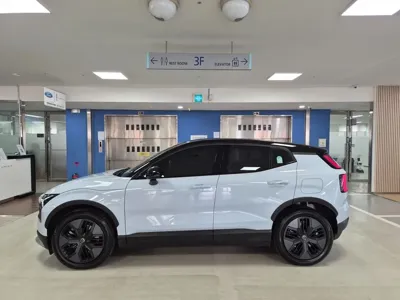 Volvo EX30