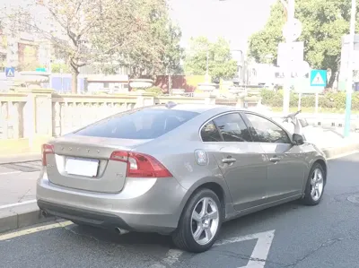 Volvo S60 (Import)