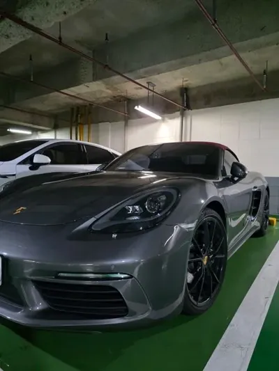 Porsche 718