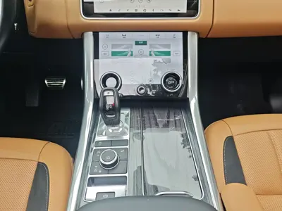 Land Rover Sport