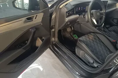Volkswagen Sagitar