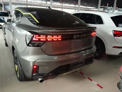 Lynk & Co 05