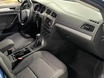 Volkswagen Golf (Import)