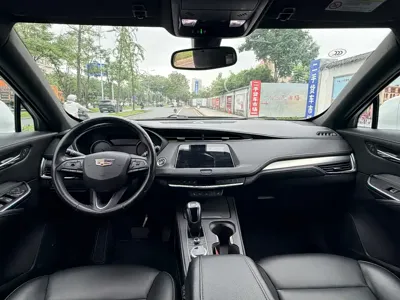 Cadillac XT4