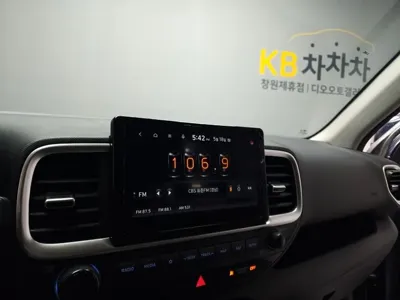 Hyundai Venue