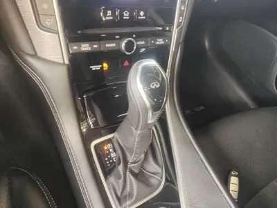 Infiniti Q50L