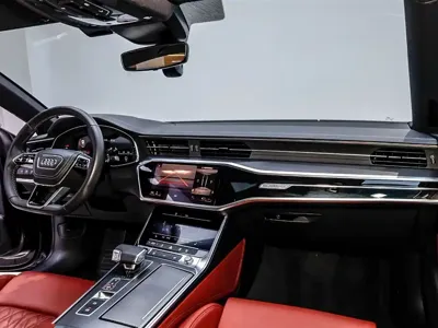 Audi A7L