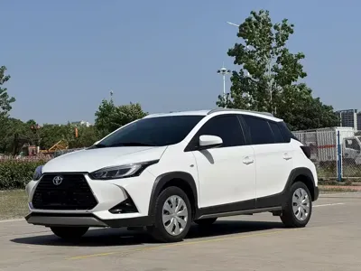 Toyota Yaris L