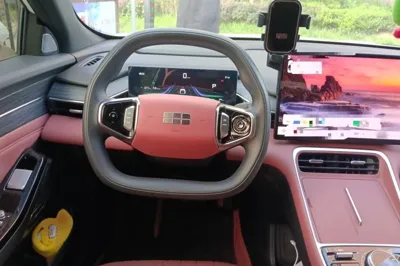Geely Galaxy L6