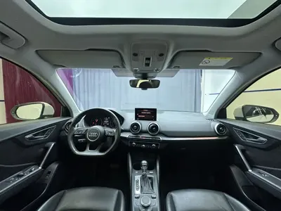 Audi Q2L