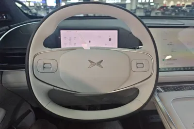 Xpeng G9