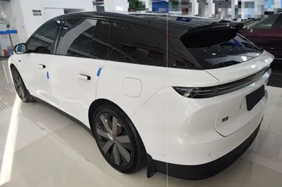 Li Auto Li Auto i6
