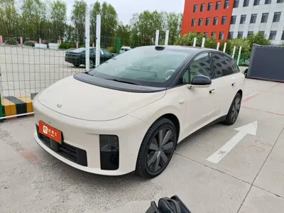 Li Auto 理想i6