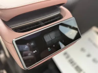 Nio EC6
