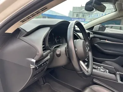 Mazda 3 Axela