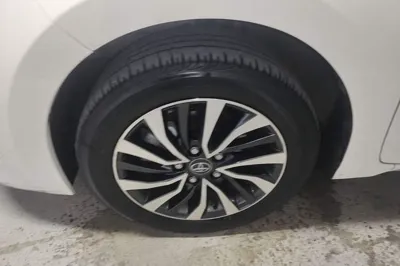 Toyota Corolla Hybrid E+