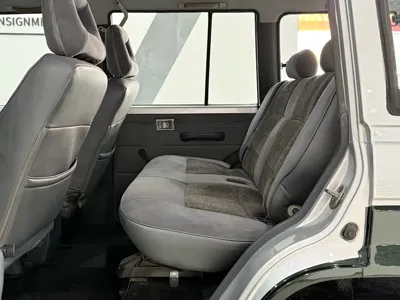 Mitsubishi Pajero (Import)
