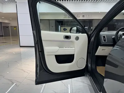 Li Auto Li L8
