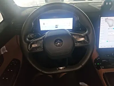 Nio EC6