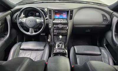 Infiniti QX70