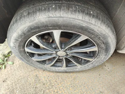 Zotye SR7
