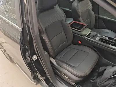 Geely Haoyue L