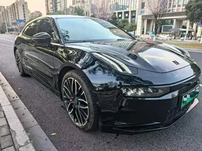 Zeekr 001