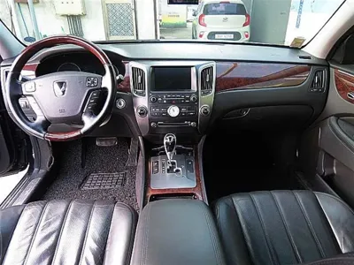 Hyundai Equus