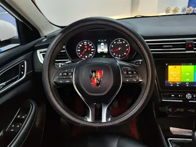 Roewe i5